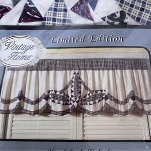 90’s Vintage Cozy Cottagecore Farmhouse Quilted Valance Curtain  60” x 14” New